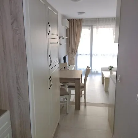 U-Dacha Summer Apartments Destination Bulgaria 2000 Апартамент