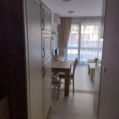 Апартамент U-Dacha Summer Apartments Destination Bulgaria 2000 Слънчев бряг