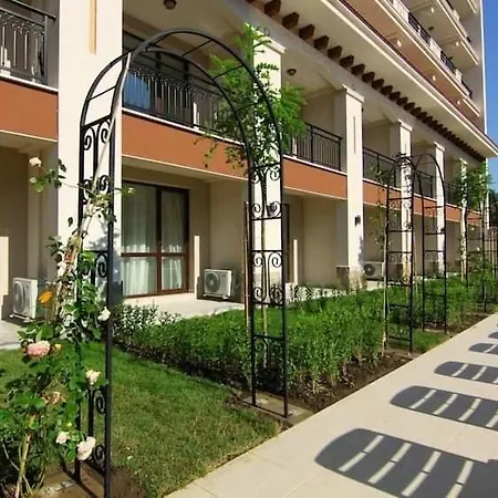 アパート U-Dacha Summer Apartments Destination Bulgaria 2000 *