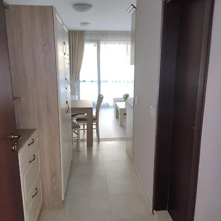 U-Dacha Summer Apartments Destination Bulgaria 2000 شقة